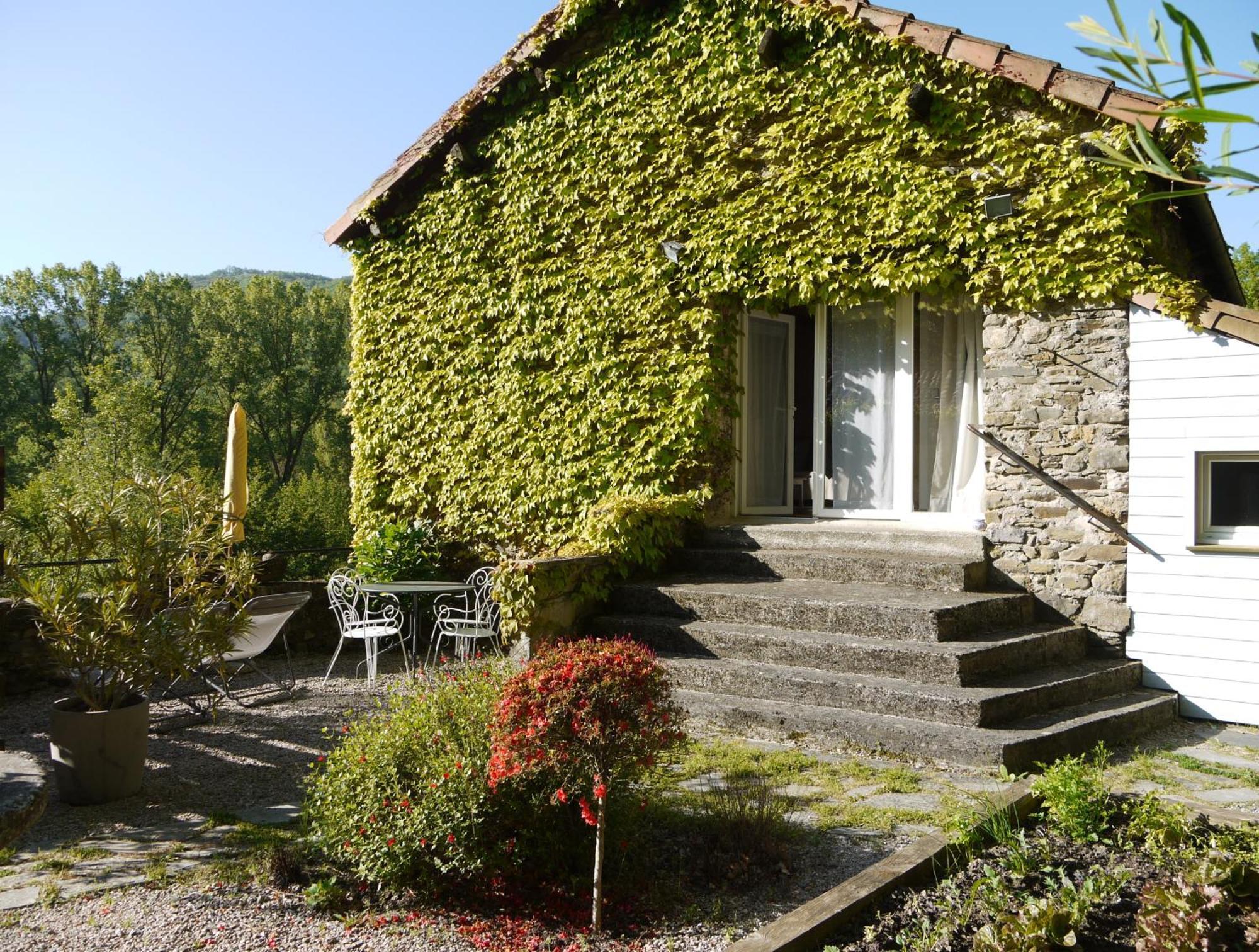 Bed and Breakfast Les Jardins De Lumiere Brusque Exteriér fotografie
